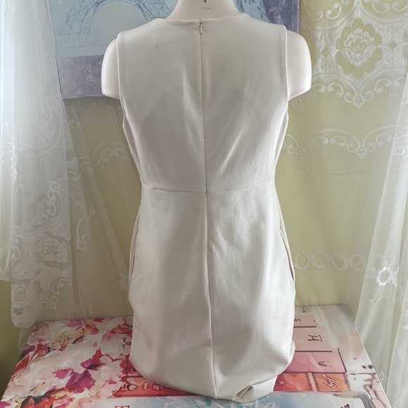 Banana Republic White Stretch Lined Dress - Picture 3 of 8